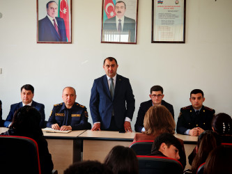 Ucar şəhər 5 nömrəli tam orta məktəbdə “Narkomaniyaya yox deyək”, “Erkən və qohumlararası nikahların mənfi nəticələri”, “Qız uşaqlarının təhsildən yayınmasının qarşısının alınması” və “Dini radikalizm” mövzularında maarifləndirici tədbir keçirilmişdir