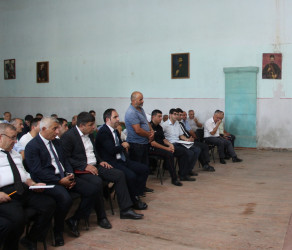 Ucar rayon İcra Hakimiyyəti Başçısı Mənsur Məmmədov 06 avqust 2025-ci il tarixdə Qaradağlı kəndində səyyar qəbul keçirib