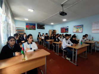 Ucar şəhəri 6 nömrəli tam orta ümumtəhsil məktəbində “Narkomaniyadan özümüzü və yaxınlarımızı qoruyaq” və “Zərərli informasiyadan qorunaq” haqqında maarifləndirici tədbir keçirilib