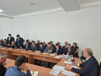 26 sentyabr 2025-ci il tarixdə Ucar Rayon İcra Hakimiyyəti Başçısı Mənsur Məmmədov müşavirə keçirdi