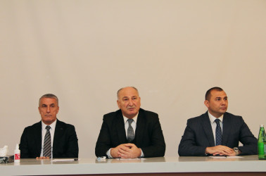 Ucar rayon İcra Hakimiyyəti Başçısı Mənsur Məmmədov 17 dekabr 2025-ci il tarixdə Qazıqumlaq kəndində səyyar qəbulu keçirilmişdir