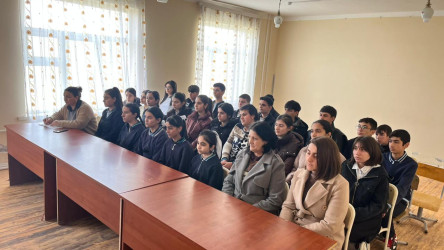 Ucar rayonu Şahlıq kənd tam orta ümumtəhsil məktəbində “Narkomaniyaya yox deyək” və “Azyaşlı və yeniyetmələrin zərərli vərdişlərdən çəkindirilməsi” mövzularında maarifləndirici tədbir keçirilmişdir