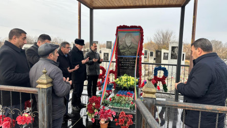Ucar rayonunda Vətən müharibəsində şəhid olan Rəmal Gülüşovun ildönümü ilə əlaqədar məzarı ziyarət olundu