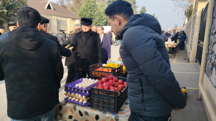 31 Dekabr - Dünya Azərbaycanlılarının Həmrəyliyi Günü və Yeni il ərəfəsində Ucar rayonunda kənd təsərrüfatı və ərzaq məhsullarının satış yarmarkası təşkil olunub