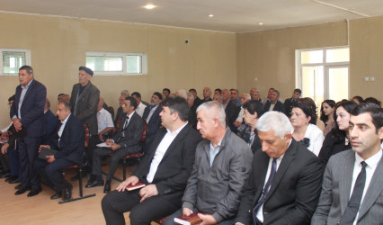 Ucar rayon İcra Hakimiyyəti Başçısı Mənsur Məmmədov 08 oktyabr 2025-ci il tarixdə Lək kəndində səyyar qəbul keçirib