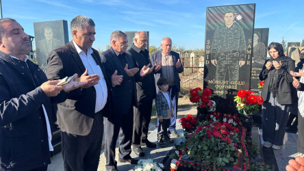Ucar rayonunda Vətən müharibəsində şəhid olan Samir Qəfərlinin ildönümü ilə əlaqədar məzarı ziyarət olundu