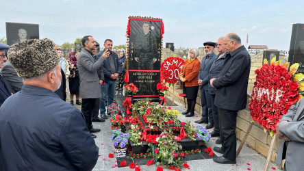 Ucar rayonunda Vətən müharibəsində şəhid olan Samir Qəfərlinin ildönümü ilə əlaqədar məzarı ziyarət olundu