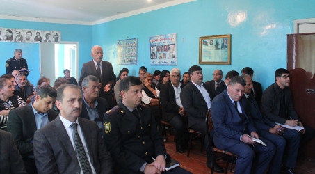 Ucar rayon İcra Hakimiyyəti Başçısı Mənsur Məmmədov 15 oktyabr 2025-ci il tarixdə Ənvər Məmmədxanlı kəndində səyyar qəbul keçirib