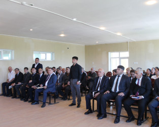Ucar rayon İcra Hakimiyyəti Başçısı Mənsur Məmmədov 20 may 2026-cı il tarixdə Lək kəndində səyyar qəbul keçirib