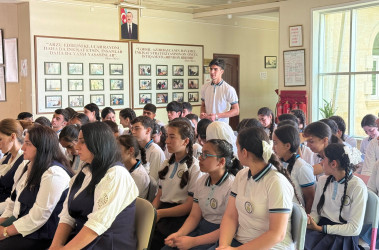 Ucar rayon Alpı kənd tam orta ümumtəhsil məktəbində 26 iyun “Narkotik vasitələrin sui-istifadəsi və qanunsuz dövriyyəsi ilə Beynəlxalq Mübarizə Günü” çərçivəsində “Sağlam həyat naminə narkotikə və zərərli vərdişlərə yox deyək” mövzusunda maarifləndirici tədbir keçirilmişdir.