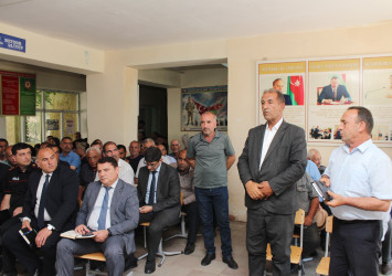 Ucar rayon İcra Hakimiyyəti Başçısı Mənsur Məmmədov 17 iyun 2026-cı il tarixdə Bağban kəndində səyyar qəbul keçirib