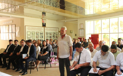 Ucar rayon İcra Hakimiyyəti Başçısı Mənsur Məmmədovun 20 avqust 2025-ci il tarixdə Alpı kəndində səyyar qəbulu keçirilib