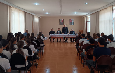 Ucar rayonu Çiyni kənd tam orta ümumtəhsil məktəbində “Narkomaniyaya yox deyək”, “Erkən və qohumlararası nikahların mənfi nəticələri” və “Məişət zorakılığının qarşısının alınması” mövzularında maarifləndirici tədbir keçirilmişdir