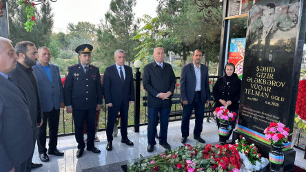 Ucar rayonunda Vətən müharibəsində şəhid olan Vüqar Ələkbərovun ildönümü ilə əlaqədar məzarı ziyarət olundu