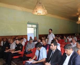 Ucar rayon İcra Hakimiyyəti Başçısı Mənsur Məmmədov 16 iyul 2025-ci il tarixdə Boyat kəndində səyyar qəbul keçirib