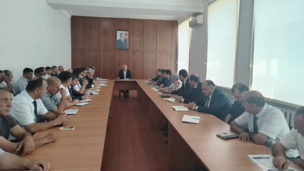 Ucar rayonunda “Azərbaycan Respublikasında kənd təsərrüfatı, balıqçılıq və akvakultura məhsullarının istehsalı və emalı sahələrinin inkişafına dair 2026–2030-cu illər üçün Dövlət Proqramı”nın icrasından irəli gələn vəzifələr müzakirə olunub
