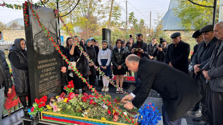 Ucar rayonunda Vətən müharibəsində şəhid olan Coşqun Məmmədovun ildönümü ilə əlaqədar məzarı ziyarət olundu