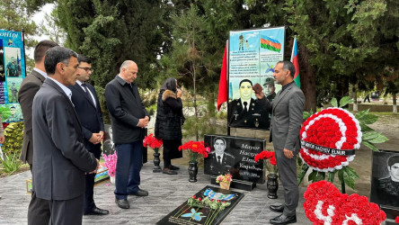 Ucar rayonunda Vətən müharibəsində şəhid olan Elnur Hacıyevin ildönümü ilə əlaqədar məzarı ziyarət olundu