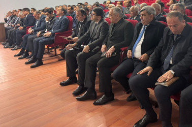 Ucar Rayon İcra Hakimiyyətində “Korrupsiyaya qarşı mübarizənin gücləndirilməsinə dair 2022-2026-cı illər üçün Milli Fəaliyyət Planı"nın təsdiq edilməsi haqqında” Azərbaycan Respublikası Prezidentinin 04 aprel 2022-ci il tarixli 3199 nömrəli Sərəncamının icrası ilə əlaqədar korrupsiya risklərinin qiymətləndirilməsi və qarşısının alınması ilə bağlı tədbir keçirildi