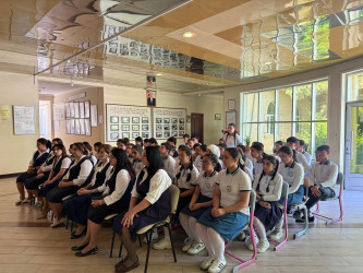 Ucar rayon Alpı kənd tam orta ümumtəhsil məktəbində 26 iyun “Narkotik vasitələrin sui-istifadəsi və qanunsuz dövriyyəsi ilə Beynəlxalq Mübarizə Günü” çərçivəsində “Sağlam həyat naminə narkotikə və zərərli vərdişlərə yox deyək” mövzusunda maarifləndirici tədbir keçirilmişdir.