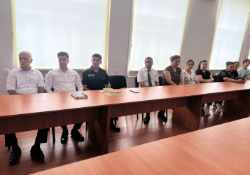 Ucar rayonunda “Konstitusiya və Suverenlik İli” çərçivəsində “Ümummilli Lider Heydər Əliyev müstəqil Azərbaycan Konstitusiyasının müəllifidir” mövzusunda tədbir keçirildi
