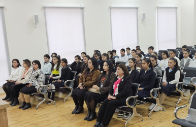 Ucar rayon Qazyan kənd 2 nömrəli tam orta ümumtəhsil məktəbində “Konstitusiya və Suverenlik İli”çərçivəsində “Ümummilli Lider Heydər Əliyev müstəqil Azərbaycan Konstitusiyasının müəllifidir” mövzusunda tədbir keçirilib