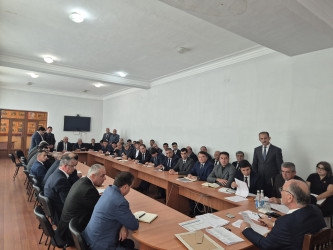 26 sentyabr 2025-ci il tarixdə Ucar Rayon İcra Hakimiyyəti Başçısı Mənsur Məmmədov müşavirə keçirdi