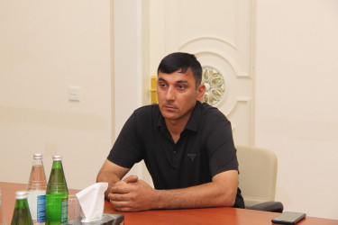 Azərbaycan Respublikası Kənd Təsərrüfat Nazirinin müavini Sarvan Cəfərov tərəfindən 20 may 2025-ci il tarixdə Ucar rayonunda vətəndaşları qəbul edib və təsərrüfatlara baş çəkib