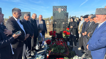 Ucar rayonunda Vətən müharibəsində şəhid olan Samir Qəfərlinin ildönümü ilə əlaqədar məzarı ziyarət olundu