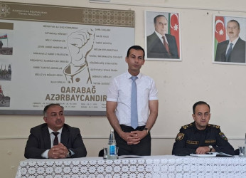 Ucar rayon Qazyan kənd 1 nömrəli tam orta ümumtəhsil məktəbində “İnsan hüquqları aylığı çərçivəsində”, “Uşaqların təhsildən yayınmalarının qarşısının alınması” və “Məişət zorakılığının qarşısının alınması” mövzularında maarifləndirici tədbir keçirilmişdir