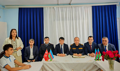 Ucar şəhər 6 nömrəli tam orta məktəbdə “Uşaqların təhsildən yayınmalarının qarşısının alınması”, “Məişət zorakılığının qarşısının alınması” və “Erkən və qohumlararası nikahların mənfi nəticələri” mövzularında maarifləndirici tədbir keçirilmişdir