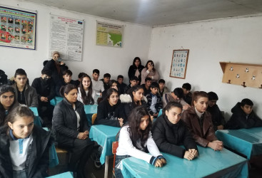 Ucar rayonu, Qaracallı kəndində “Narkomaniyaya yox deyək”, “Erkən və qohumlar arası nikahların mənfi nəticələri”, “Uşaqların zərərli informasiyalardan qorunması” və “Dini radikalizm” mövzularında maarifləndirici tədbir keçirilmişdir