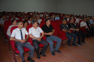 Ucar rayonunda “Yaşıl dünya naminə həmrəylik ili” çərçivəsində Ekologiya və Təbii Sərvətlər Nazirliyi tərəfindən “Su ehtiyatlarından səmərəli istifadənin təmin olunması, alternativ su mənbələrinin yaradılması və həmin mənbələrdən istifadənin genişləndirilməsi” mövzusunda toplantı keçirilib.