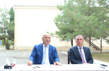 Ucar rayon İcra Hakimiyyəti Başçısı Mənsur Məmmədov 13 avqust 2025-ci il tarixdə Küçəkənd kəndində səyyar qəbul keçirmişdir