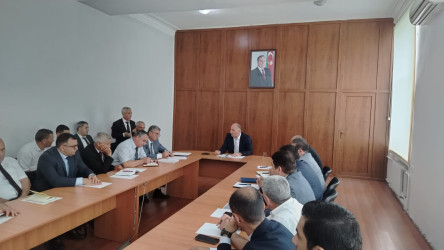 Ucar rayonunda “Azərbaycan Respublikasında kənd təsərrüfatı, balıqçılıq və akvakultura məhsullarının istehsalı və emalı sahələrinin inkişafına dair 2026–2030-cu illər üçün Dövlət Proqramı”nın icrasından irəli gələn vəzifələr müzakirə olunub