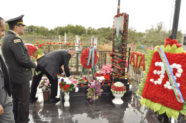 Ucar rayonunun Bağban kəndində Allahverdi Səfiyevin şəhid olmasının ildönümü ilə əlaqədar məzarı ziyarət olundu