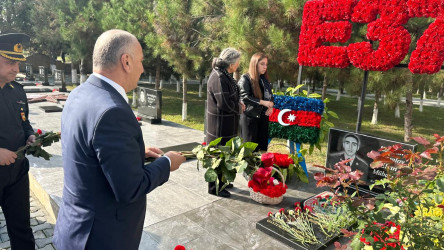 Ucar rayonunda Vətən müharibəsində şəhid olan Elçin İsmayılovun ildönümü ilə əlaqədar məzarı ziyarət olundu