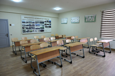 Ucar rayonunda Heydər Əliyev Fondunun təşəbbüsü ilə yeni inşa edilmiş Ucar şəhər 2 nömrəli tam orta ümumtəhsil məktəbin binası istifadəyə verilib