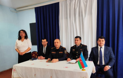 Ucar şəhəri 6 nömrəli tam orta ümumtəhsil məktəbində “Narkomaniyadan özümüzü və yaxınlarımızı qoruyaq” və “Zərərli informasiyadan qorunaq” haqqında maarifləndirici tədbir keçirilib