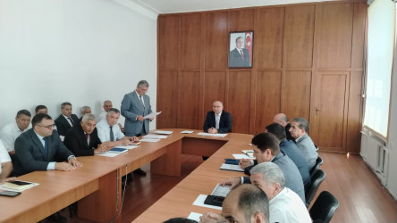 Ucar rayonunda “Azərbaycan Respublikasında kənd təsərrüfatı, balıqçılıq və akvakultura məhsullarının istehsalı və emalı sahələrinin inkişafına dair 2026–2030-cu illər üçün Dövlət Proqramı”nın icrasından irəli gələn vəzifələr müzakirə olunub