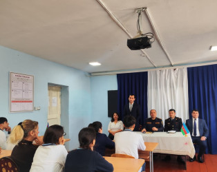 Ucar şəhəri 6 nömrəli tam orta ümumtəhsil məktəbində “Narkomaniyadan özümüzü və yaxınlarımızı qoruyaq” və “Zərərli informasiyadan qorunaq” haqqında maarifləndirici tədbir keçirilib