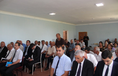 Ucar rayon İcra Hakimiyyəti Başçısı Mənsur Məmmədov 25 iyun 2025-ci il tarixdə Yuxarı Şilyan kəndində səyyar qəbul keçirib