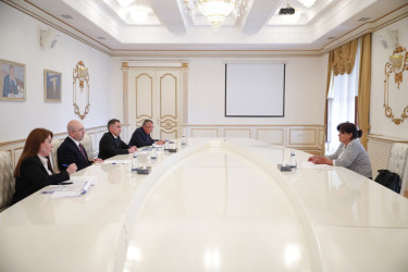 Azərbaycan Respublikası Dövlət Şəhərsalma və Arxitektura Komitəsinin sədri tərəfindən 16 may 2025-ci il tarixdə Ucar şəhərində Ucar, Zərdab, Kürdəmir, Ağdaş və Göyçay rayonlarından olan vətəndaşların qəbul edib