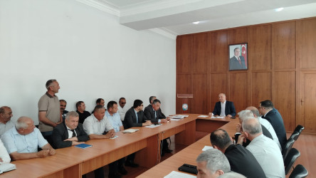 Azərbaycan Respublikası Prezidentinin 2026-cı il 25 may tarixli Sərəncamının icrasına dəstək olaraq Ucar rayonunda çəltikçiliyin inkişaf etdirilməsi ilə bağlı çəltik istehsalçılarının nümayəndələri tərəfindən çəltik istehsalçıları birliyinin təsis yığıncağı keçirilmişdir.