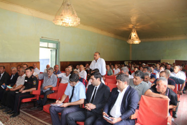 Ucar rayon İcra Hakimiyyəti Başçısı Mənsur Məmmədov 16 iyul 2025-ci il tarixdə Boyat kəndində səyyar qəbul keçirib