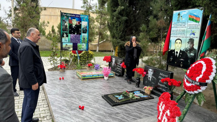 Ucar rayonunda Vətən müharibəsində şəhid olan Elnur Hacıyevin ildönümü ilə əlaqədar məzarı ziyarət olundu