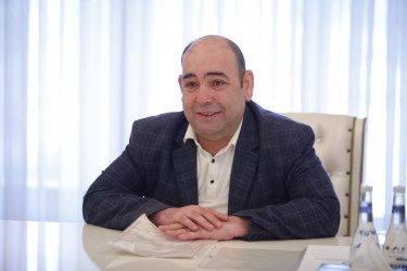 Azərbaycan Respublikası Dövlət Şəhərsalma və Arxitektura Komitəsinin sədri tərəfindən 16 may 2025-ci il tarixdə Ucar şəhərində Ucar, Zərdab, Kürdəmir, Ağdaş və Göyçay rayonlarından olan vətəndaşların qəbul edib